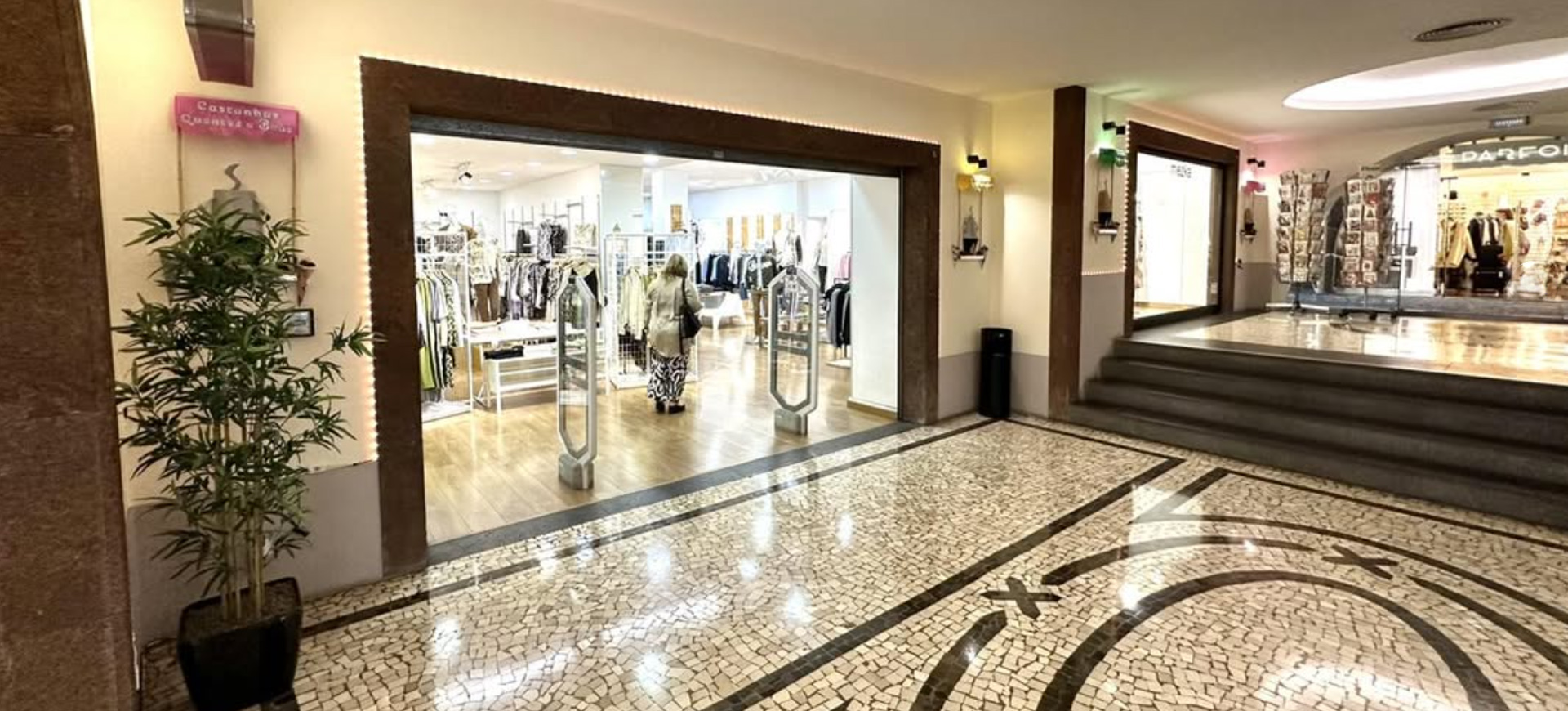 Centro Comercial Arcadas de São Francisco